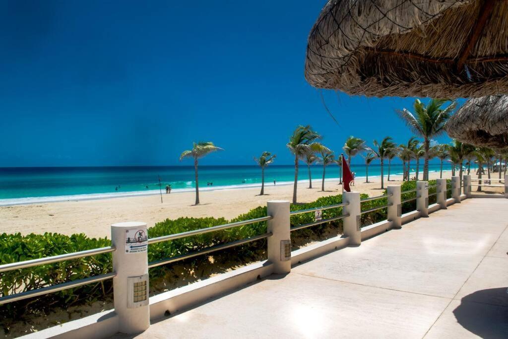 Ocean Front Villa Marlin, Best Location In Hotel Zone #109 Cancun Luaran gambar